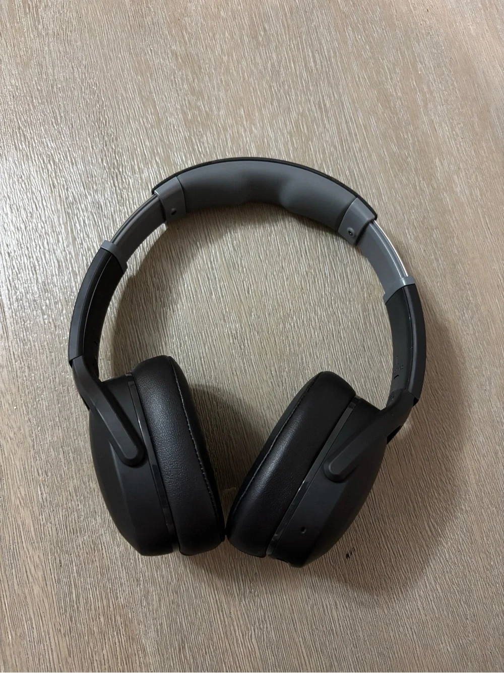Skullcandy over the ear headphones